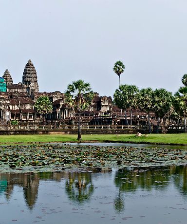 Zuerkennen ist der weltweit bekannte Tempelanlage Angkor Wat in Kambodscha.