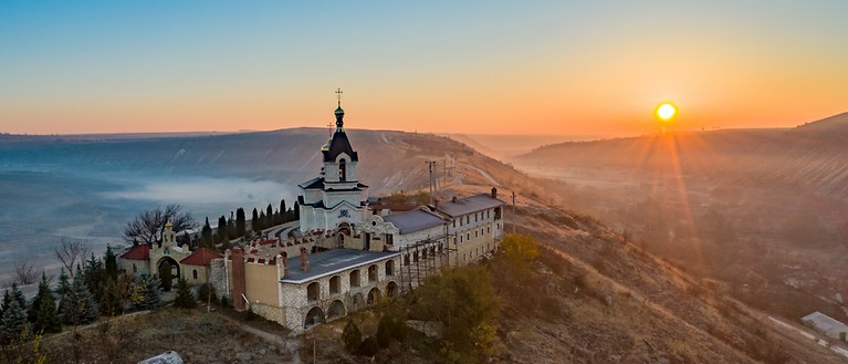 Man sieht das Klostergebäude in der Republik Moldau.