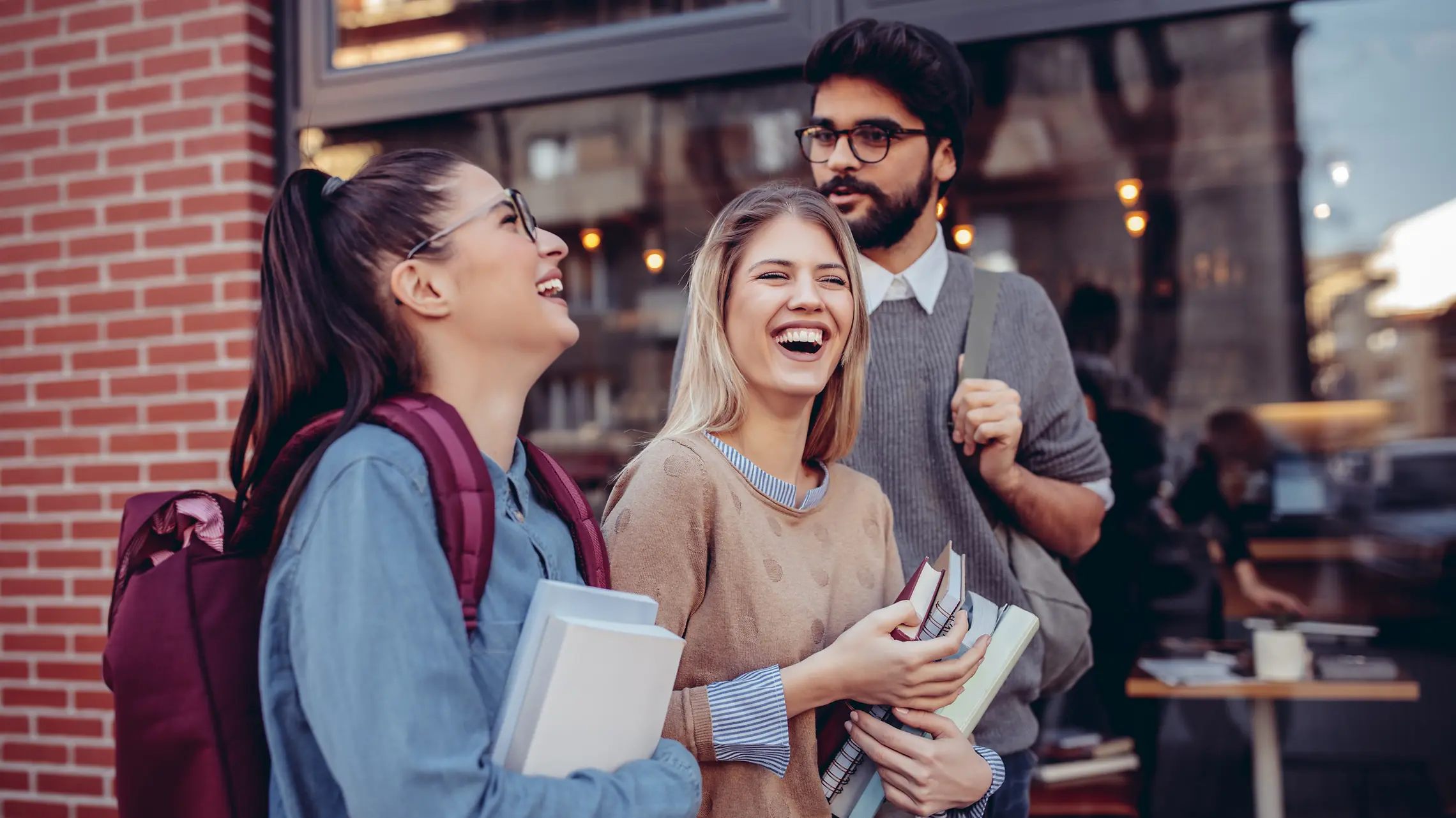 young-travel-health-insurance-for-foreigners-hansemerkur